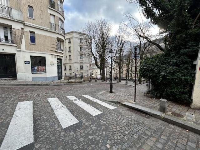 Paris Sacre Coeur Montmartre Et Tour Eiffel, 8 People, Leilighet Eksteriør bilde